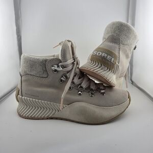 Sorel Out N About III Conquest Waterproof Suede Boot Shoes cream Womens 5
